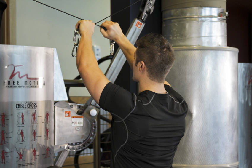 Cable Rear Delt Fly — starting position