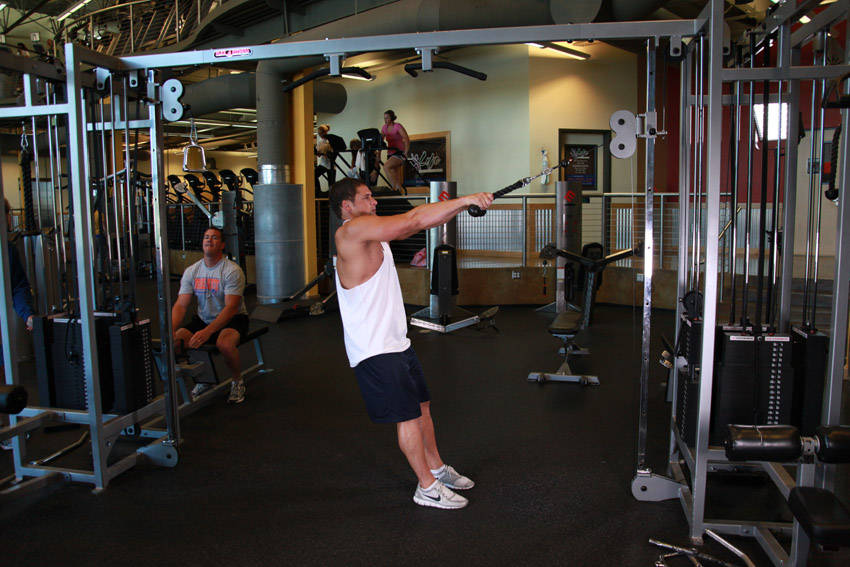Cable Rope Rear-Delt Rows — starting position