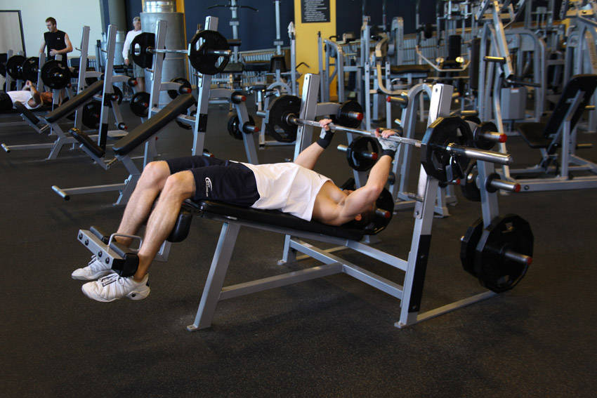 Decline Barbell Bench Press — starting position