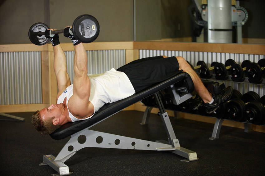 Decline Close-Grip Bench To Skull Crusher — starting position