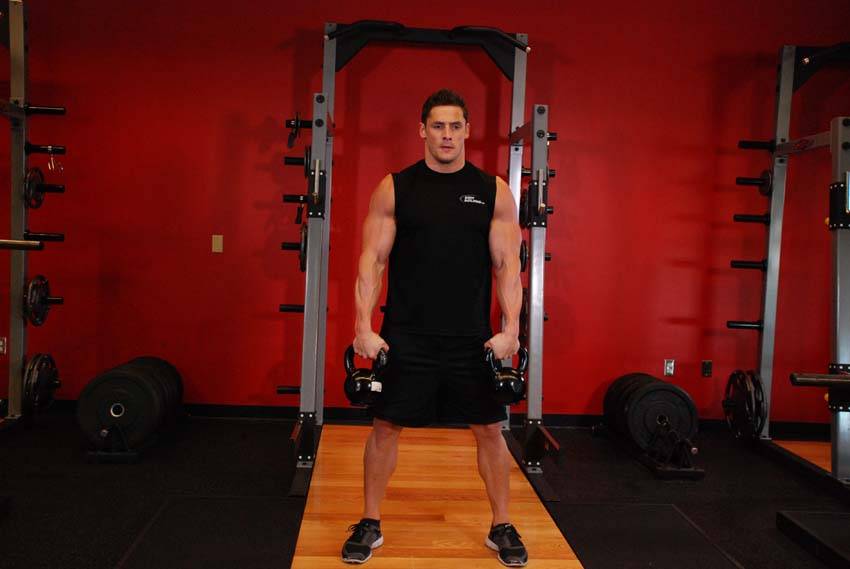 Double Kettlebell Snatch — starting position